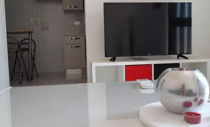 هتل B&b Frontepista