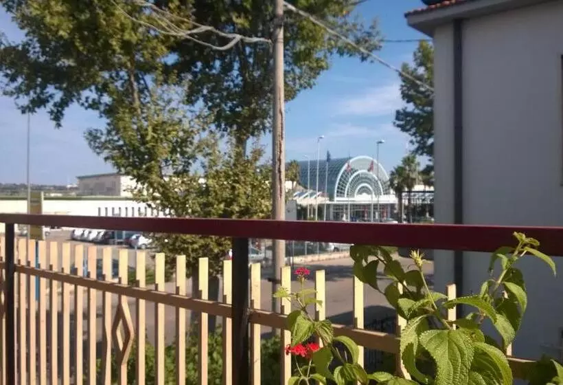 هتل B&b Frontepista