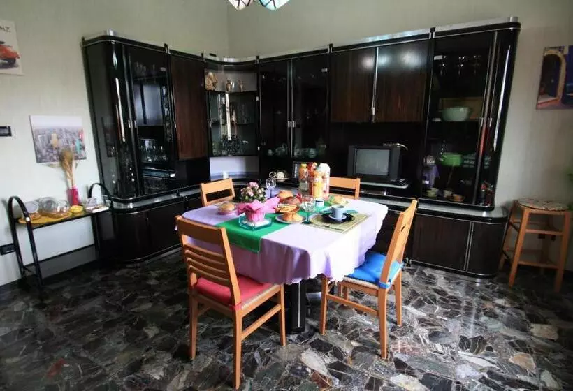 هتل B&b Frontepista