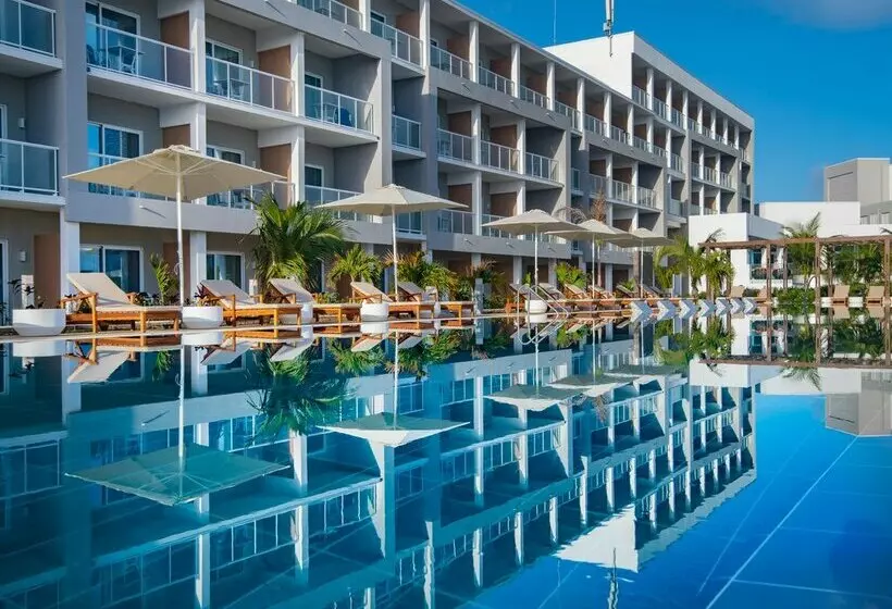 Hotelli Gran Muthu Rainbow - Adults Only