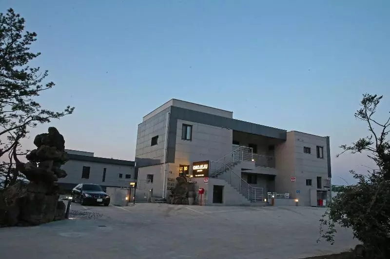 ホテル Orojeju