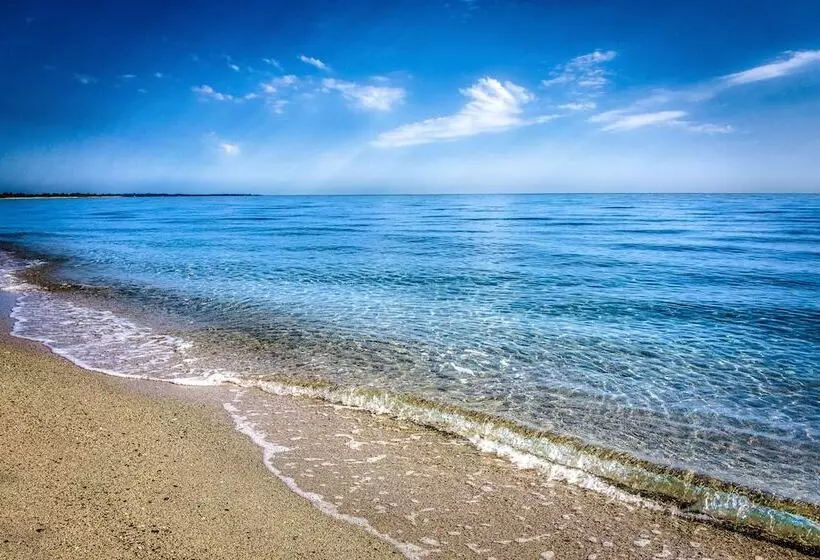 Hotelli Panorama Suites & Spa   Adults Only