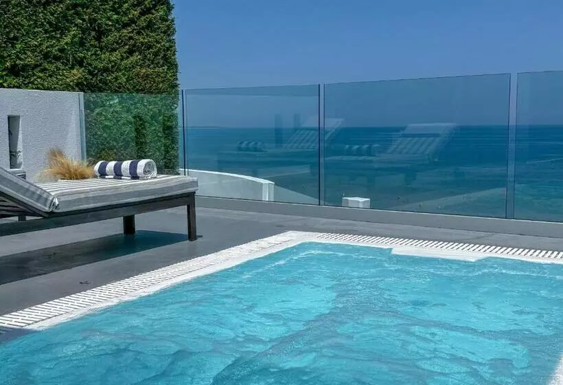 Hotelli Panorama Suites & Spa   Adults Only