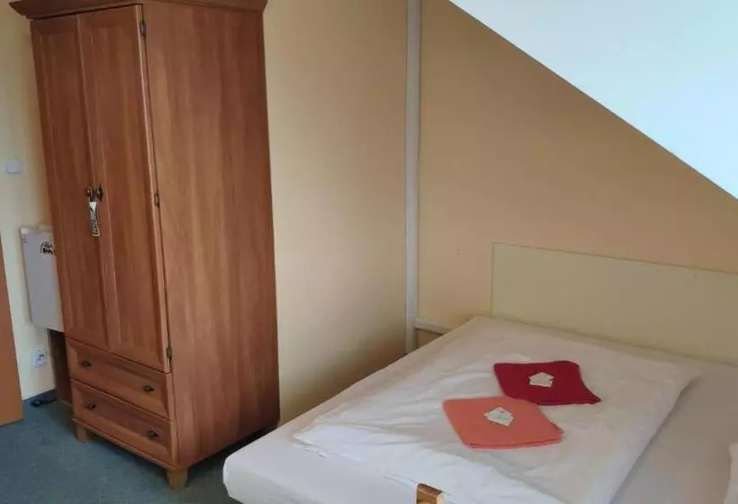 ホテル Pension & Restaurant Silma With Wellness