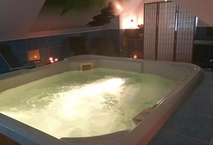 ホテル Pension & Restaurant Silma With Wellness