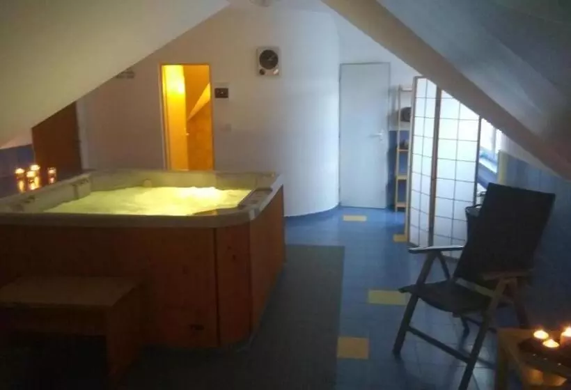 ホテル Pension & Restaurant Silma With Wellness