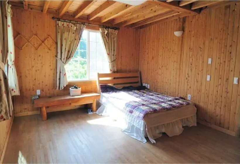 ホテル Jeju Sannaedeul Pension