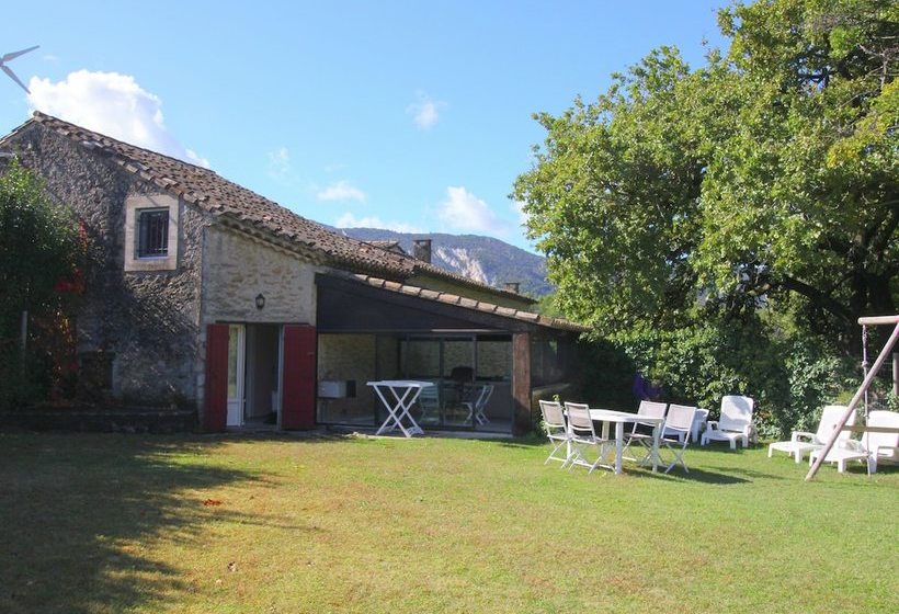 Comfortable Cottage With Above Ground Pool, Situated In Beautiful Countryside