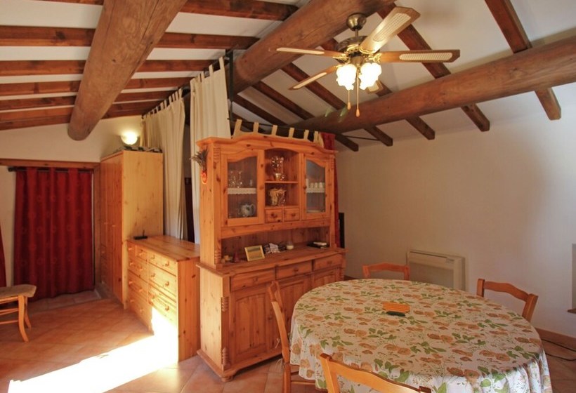 Comfortable Cottage With Above Ground Pool, Situated In Beautiful Countryside