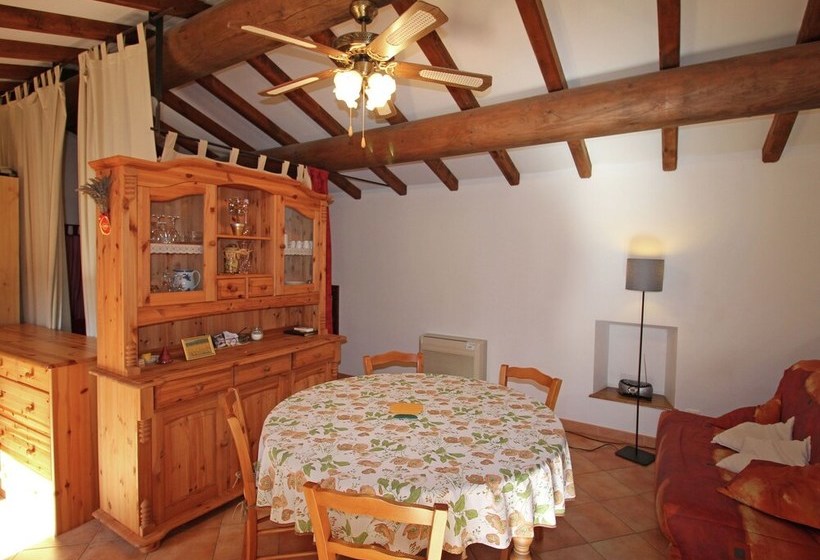 Comfortable Cottage With Above Ground Pool, Situated In Beautiful Countryside