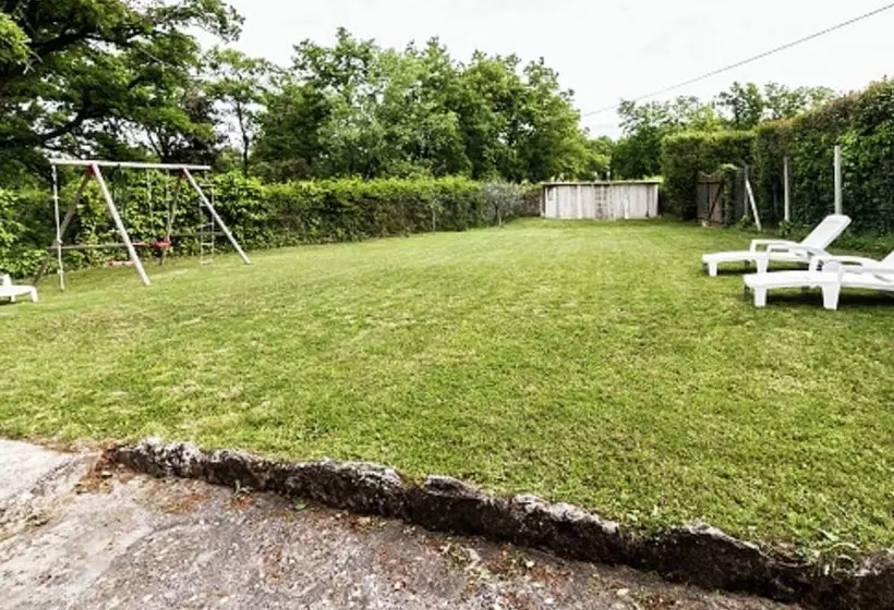 Comfortable Cottage With Above Ground Pool, Situated In Beautiful Countryside