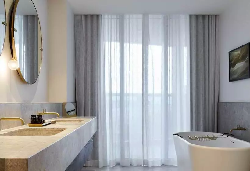 Hotelli Eos By Skycity