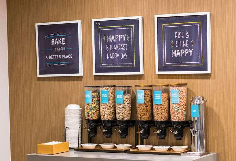 فندق Hampton Inn & Suites Erie Bayfront