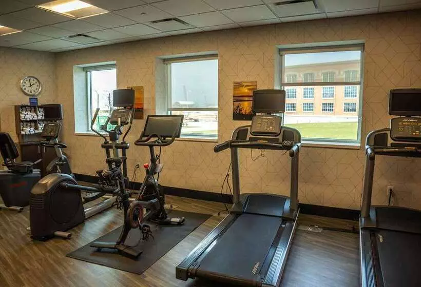 ホテル Hampton Inn & Suites Erie Bayfront