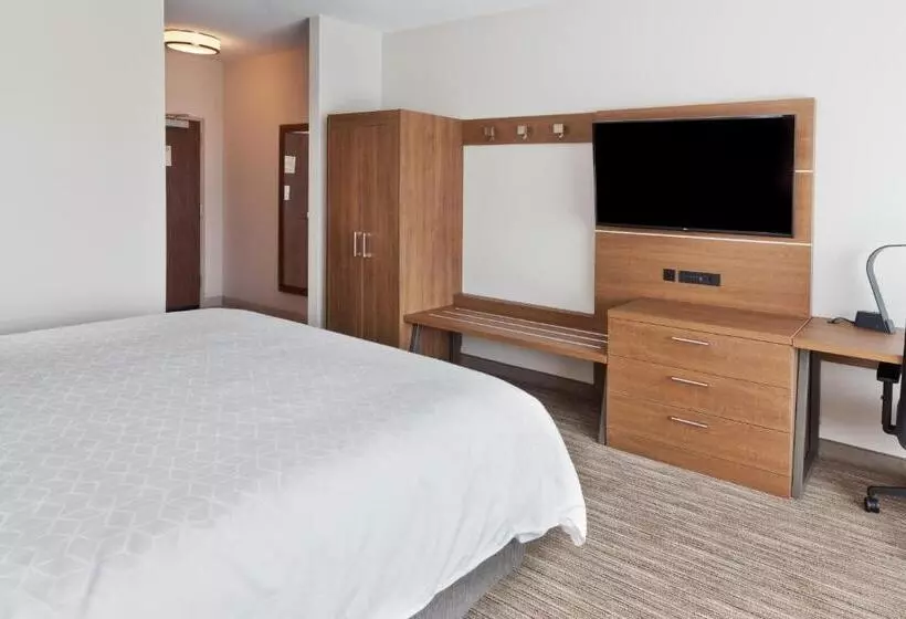 Hotelli Holiday Inn Express & Suites   Fayetteville, An Ihg