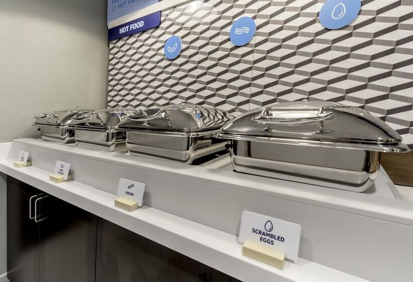 Szálloda Holiday Inn Express Milwaukee West Allis By Ihg