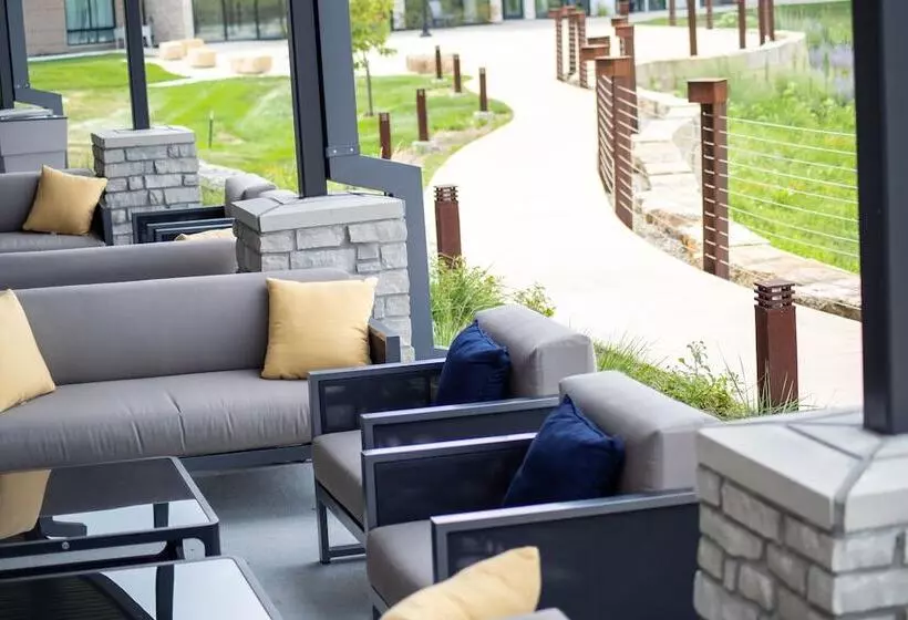 هتل Hyatt Place Altoona/des Moines