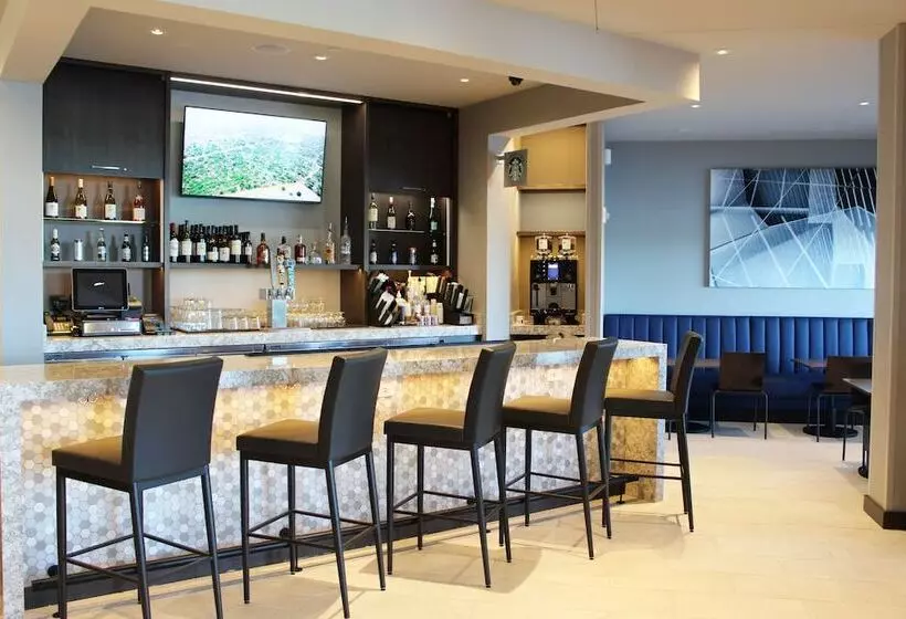 هتل Hyatt Place Altoona/des Moines