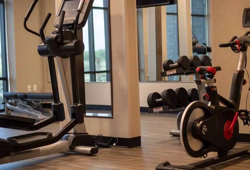 هتل Hyatt Place Altoona/des Moines