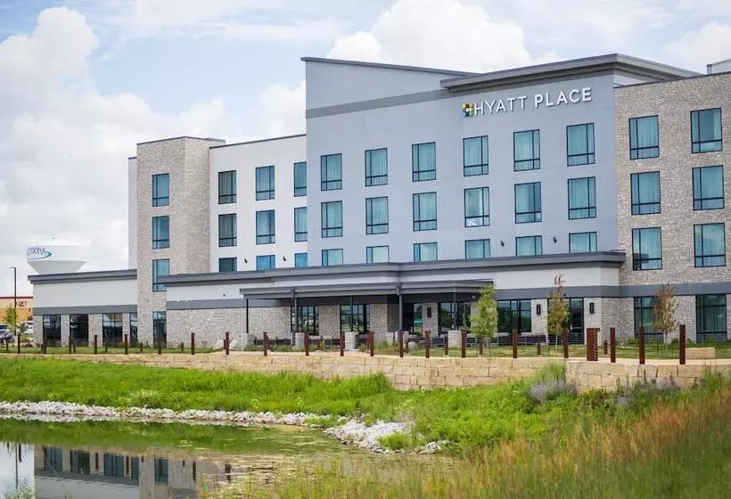 هتل Hyatt Place Altoona/des Moines