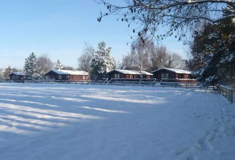 Lodge In Countryside With Fine Views