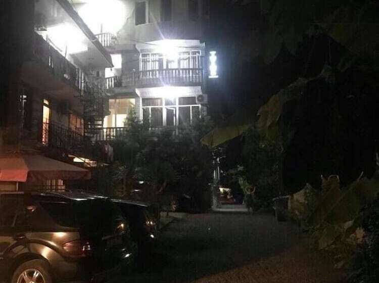 پانسیون Twins