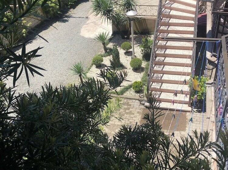 پانسیون Twins