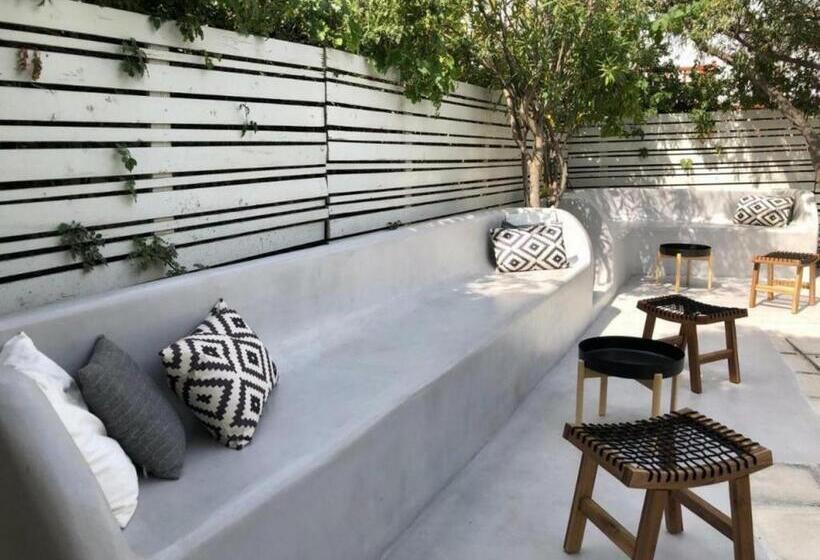 Rania Apartments Sea View