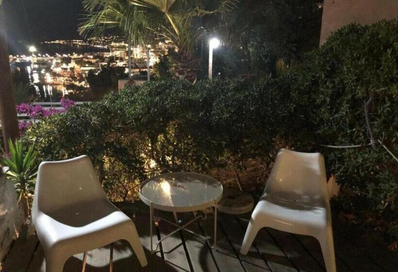 Rania Apartments Sea View