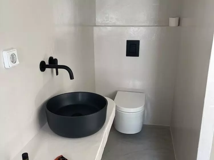 Rania Apartments Sea View