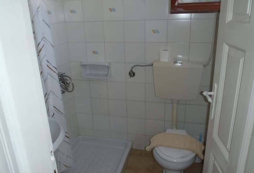 Rania Apartments Sea View