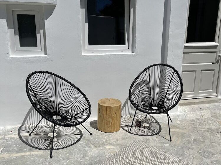 Rania Apartments Sea View