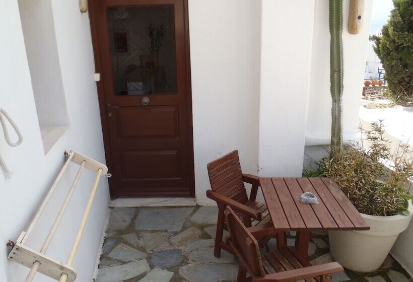 Rania Apartments Sea View