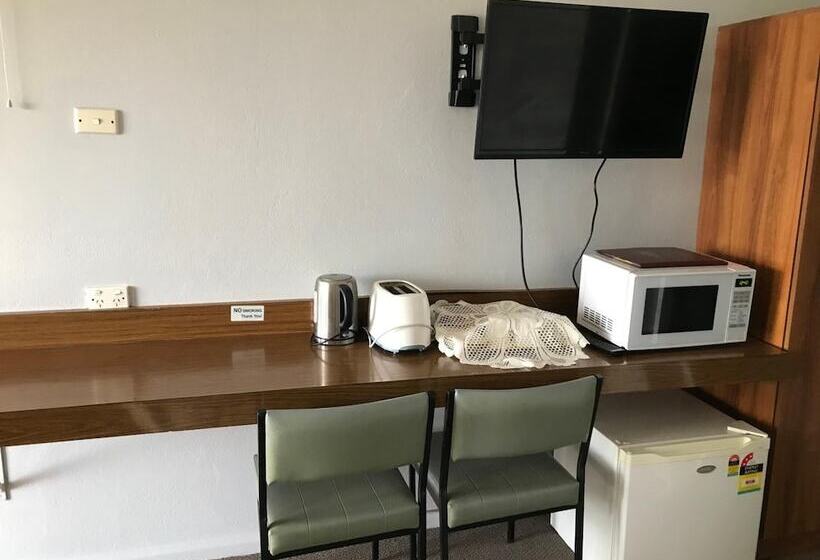 Мотель County Lodge Motor Inn