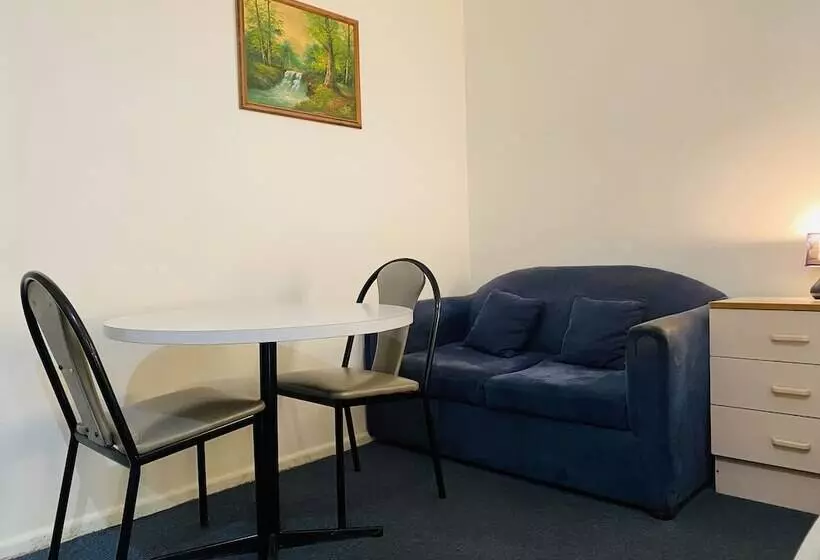 Motelli County Lodge Motor Inn