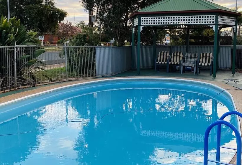 Motelli County Lodge Motor Inn