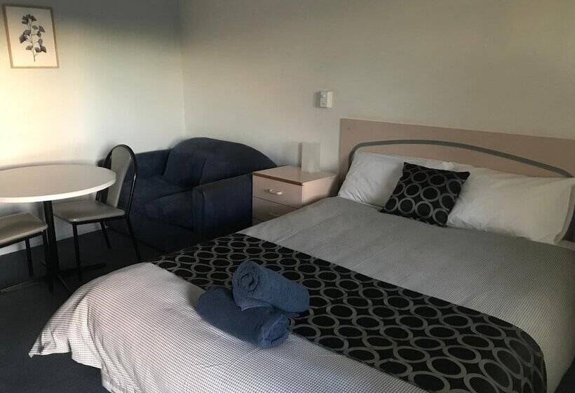 Мотель County Lodge Motor Inn