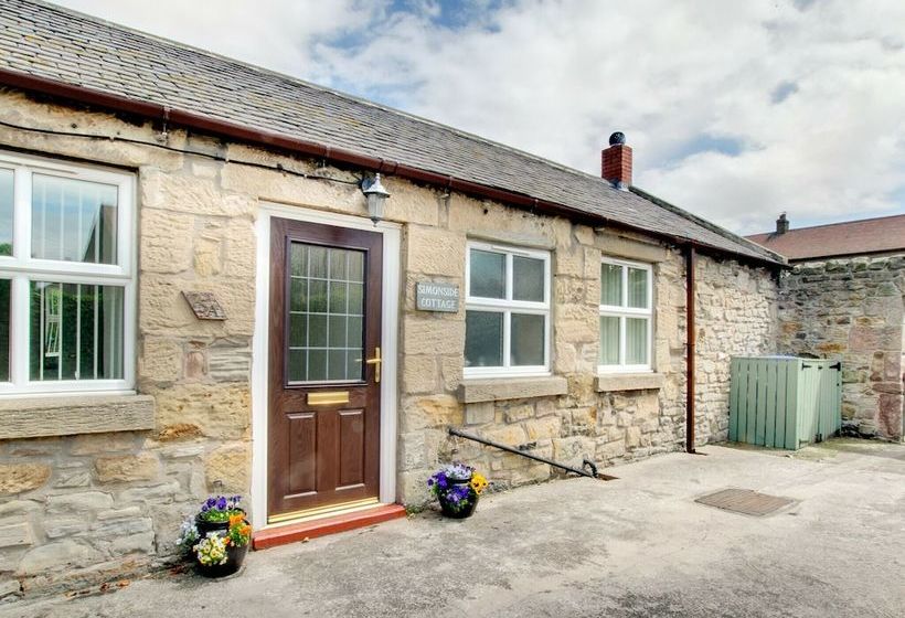 Escape To The Seaside In This Pretty Coastal Cottage, Perfect For A Relaxing Holiday