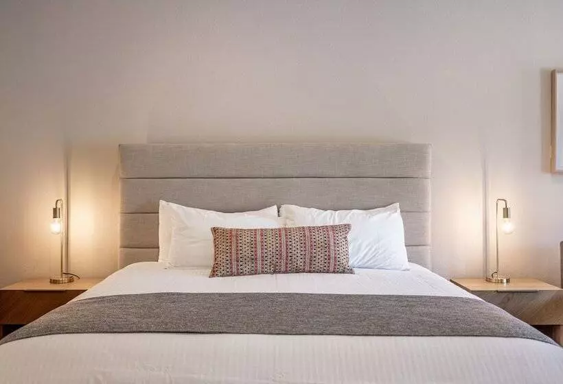 Hotelli Alpen Dorf Pension