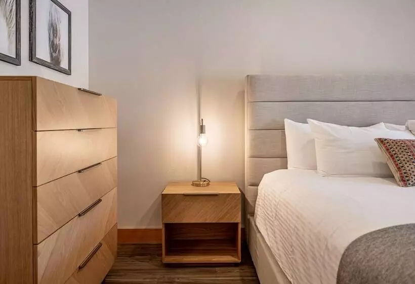 Hotelli Alpen Dorf Pension