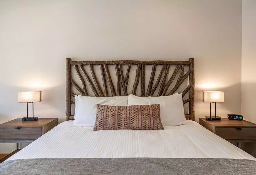 Hotelli Alpen Dorf Pension