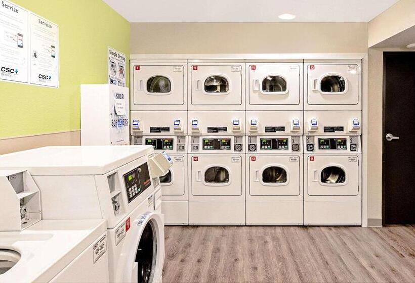 هتل Woodspring Suites Reno Sparks