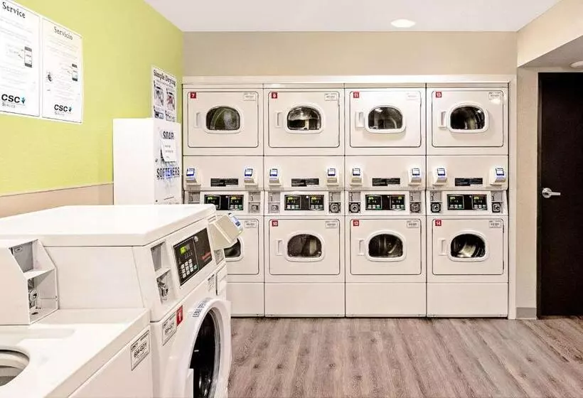 Hotelli Woodspring Suites Reno Sparks