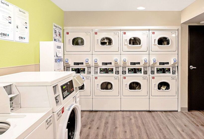 هتل Woodspring Suites Reno Sparks