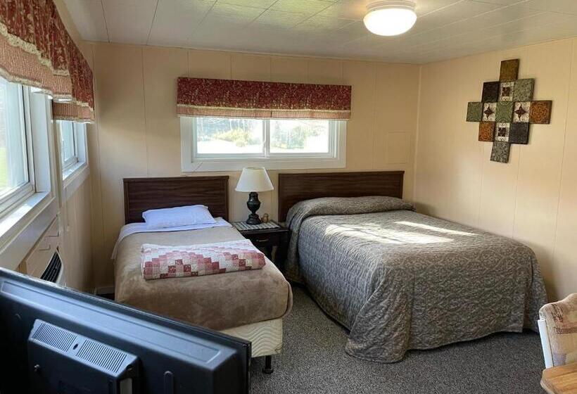 Idle A While Motel And Cabins