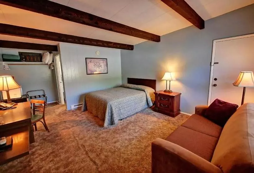 Idle A While Motel And Cabins