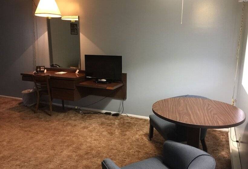 Idle A While Motel And Cabins