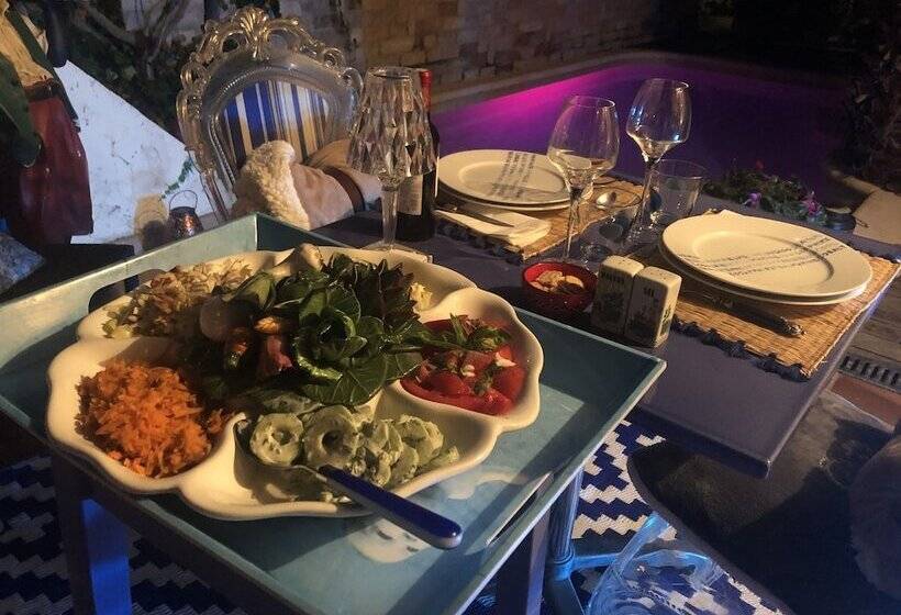 پانسیون Les Grimaldines Maison D Hôtes