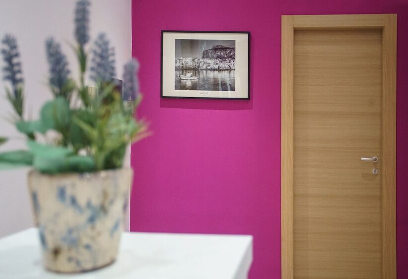 Pensjonat Seaview Rooms In The Center By Wonderful Italy