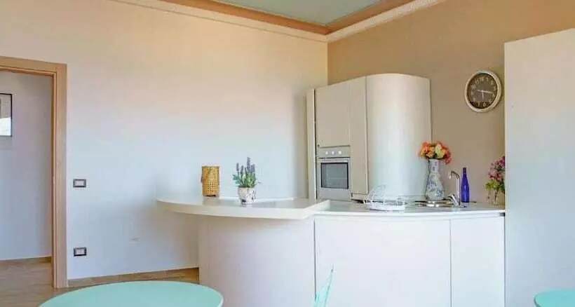 پانسیون Seaview Rooms In The Center By Wonderful Italy